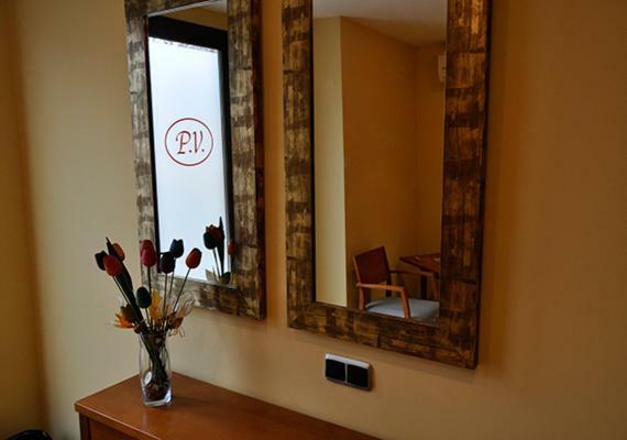 La Cistérniga Hostal Puerta Del Valle מראה חיצוני תמונה